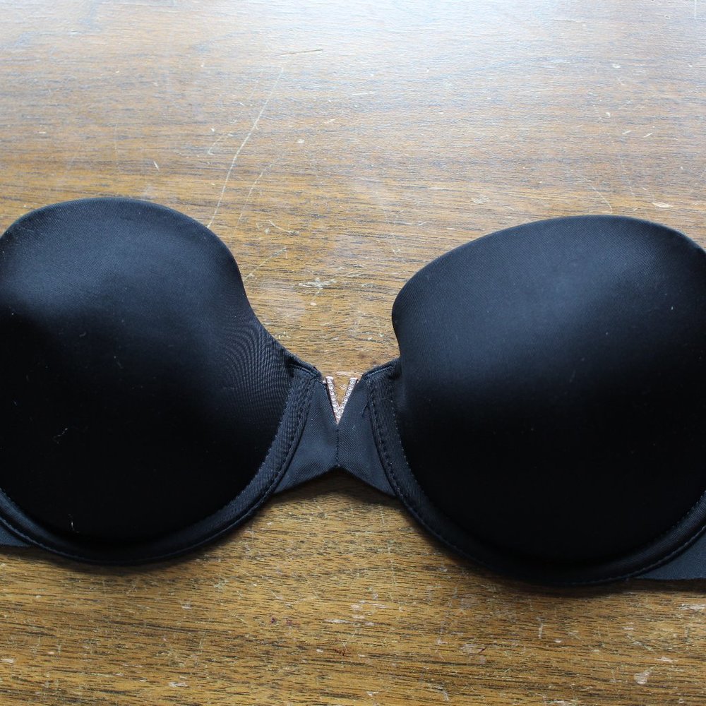 Victoria's Secret Strapless no-slip bra